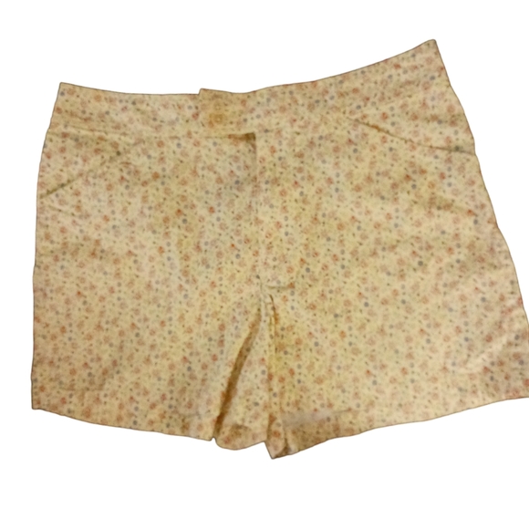 Ralph Ralph Lauren floral shorts.  Womens. Size 8. - Picture 1 of 11